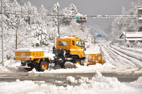 除雪車の出動準備